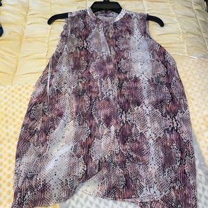 XS Jennifer Lopez Shirt